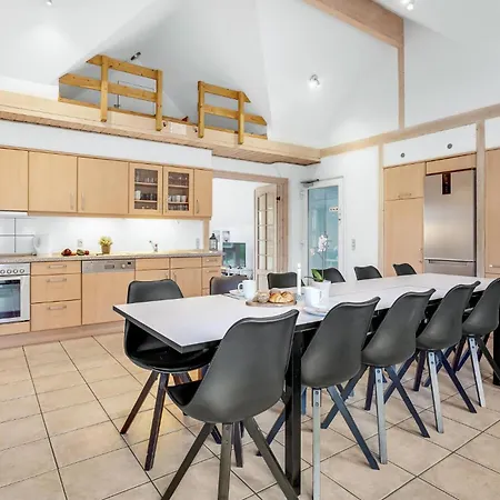 Stunning In Rm With Wifi, Private Swimming Pool And Indoor Swimming Pool * Kongsmark