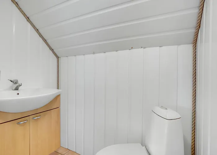 In With Sauna